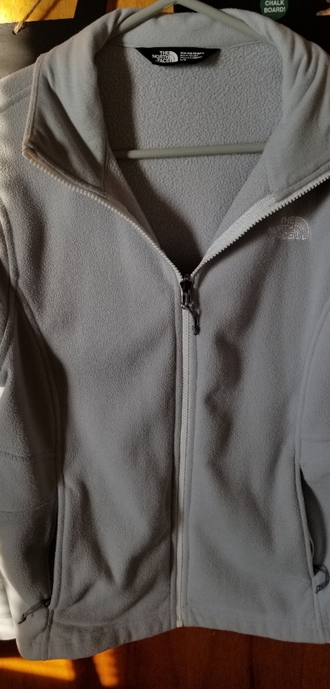 Ladies The North Face fleece jacket